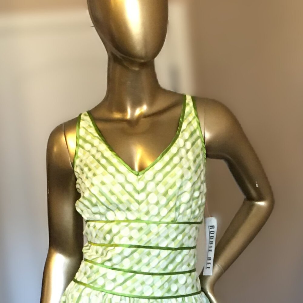 ROBBIE BEE 🪞 Fit & Flare green polka dot dress 🪞 NEW WITH TAGS!! - Picture 2 of 12